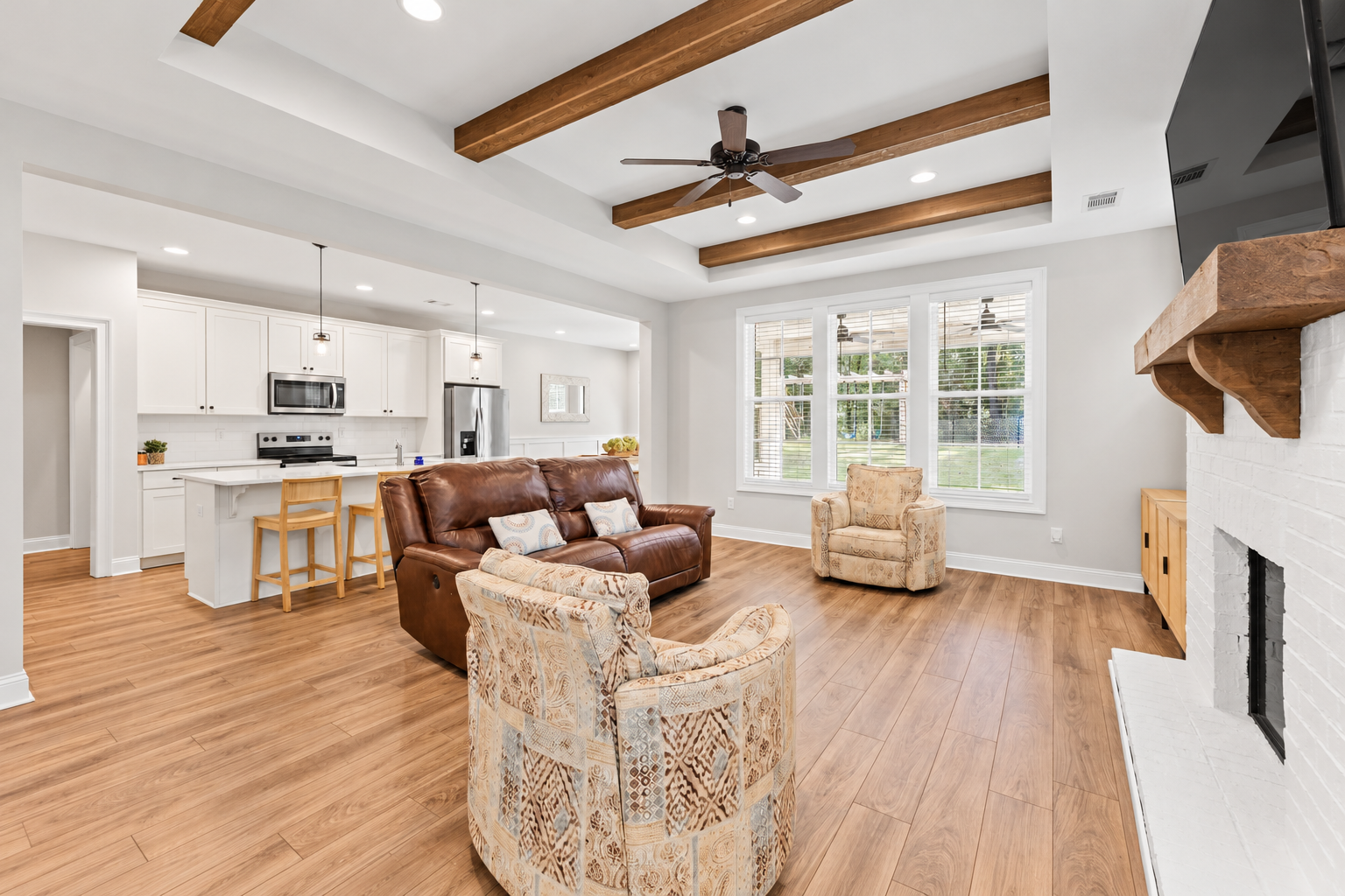 Bright contemporary farmhouse living space at 1537 Dartmouth Dr, Auburn AL