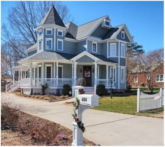 Victorian home in downtown Apex near the Salem Street corridor