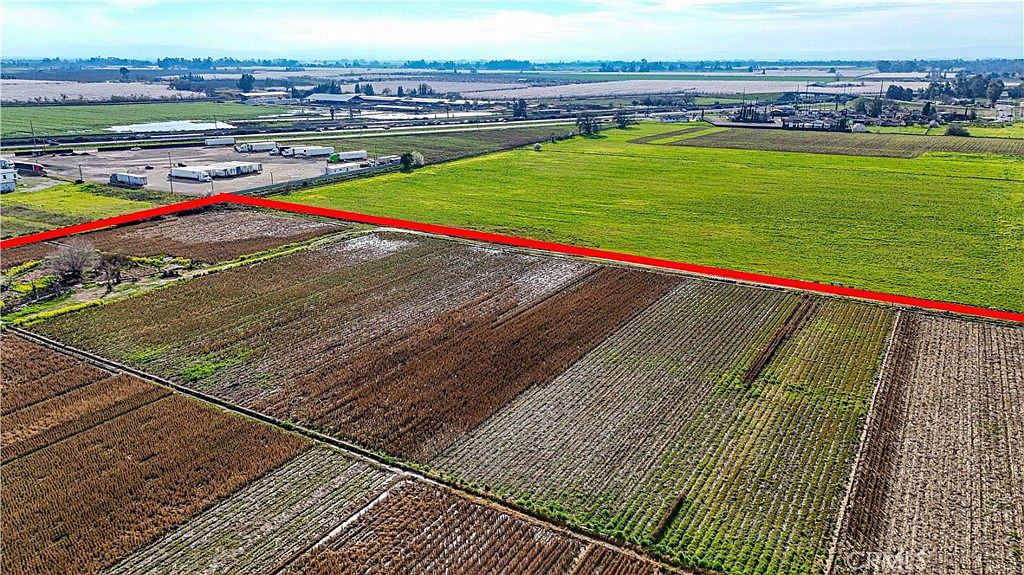 Landscape view of the 2577 Lobo Ave property with horizon and sky