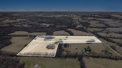 Property with road access in Holt, Missouri