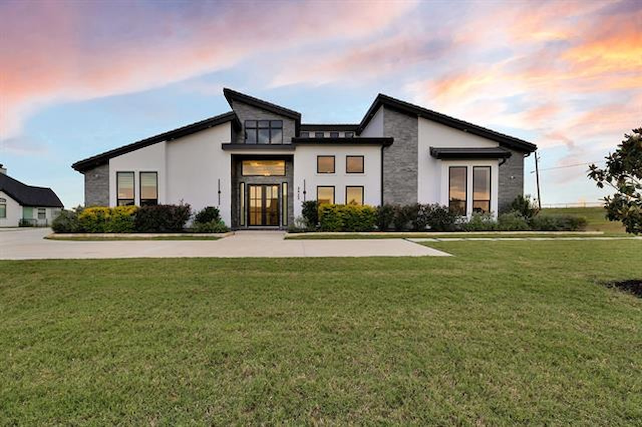 Illustrative image representing estate-style homes in The Highlands of Northlake