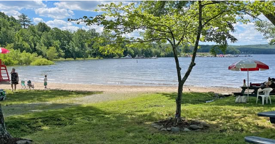 Rubber Duckie boat rental on Lake Wallenpaupack