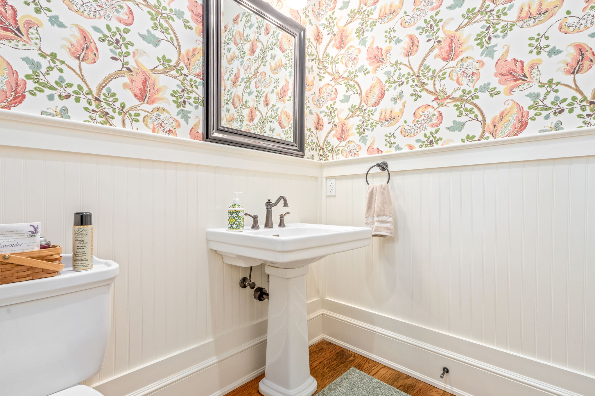 Powder room with elegant finishes