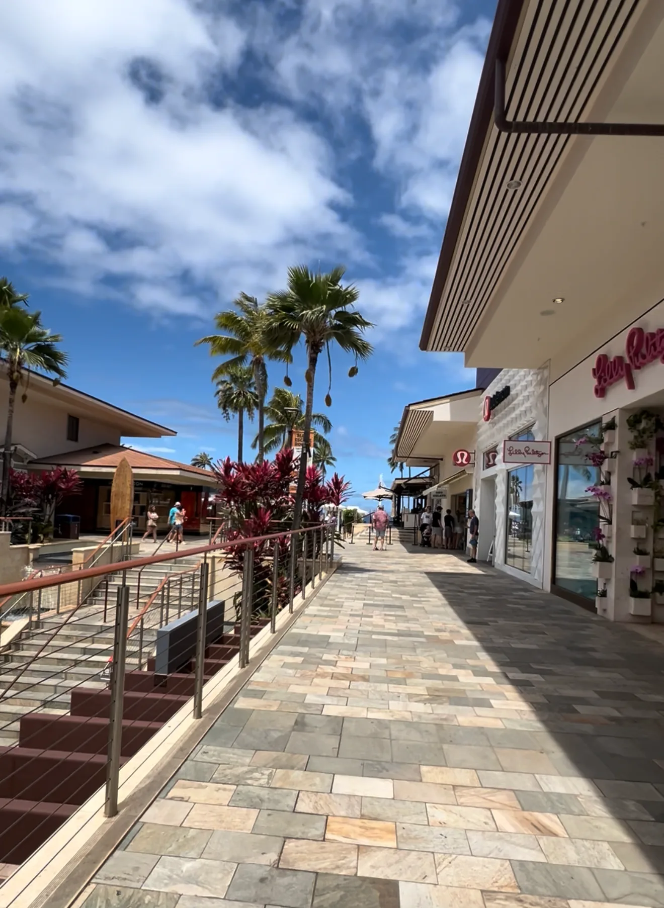 Whaler's Village oceanfront shopping and dining center on Kaanapali Beach
