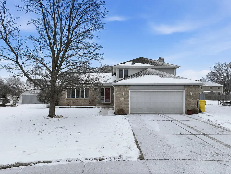 713 N Robin Ct, Griffith, IN - Sold listing