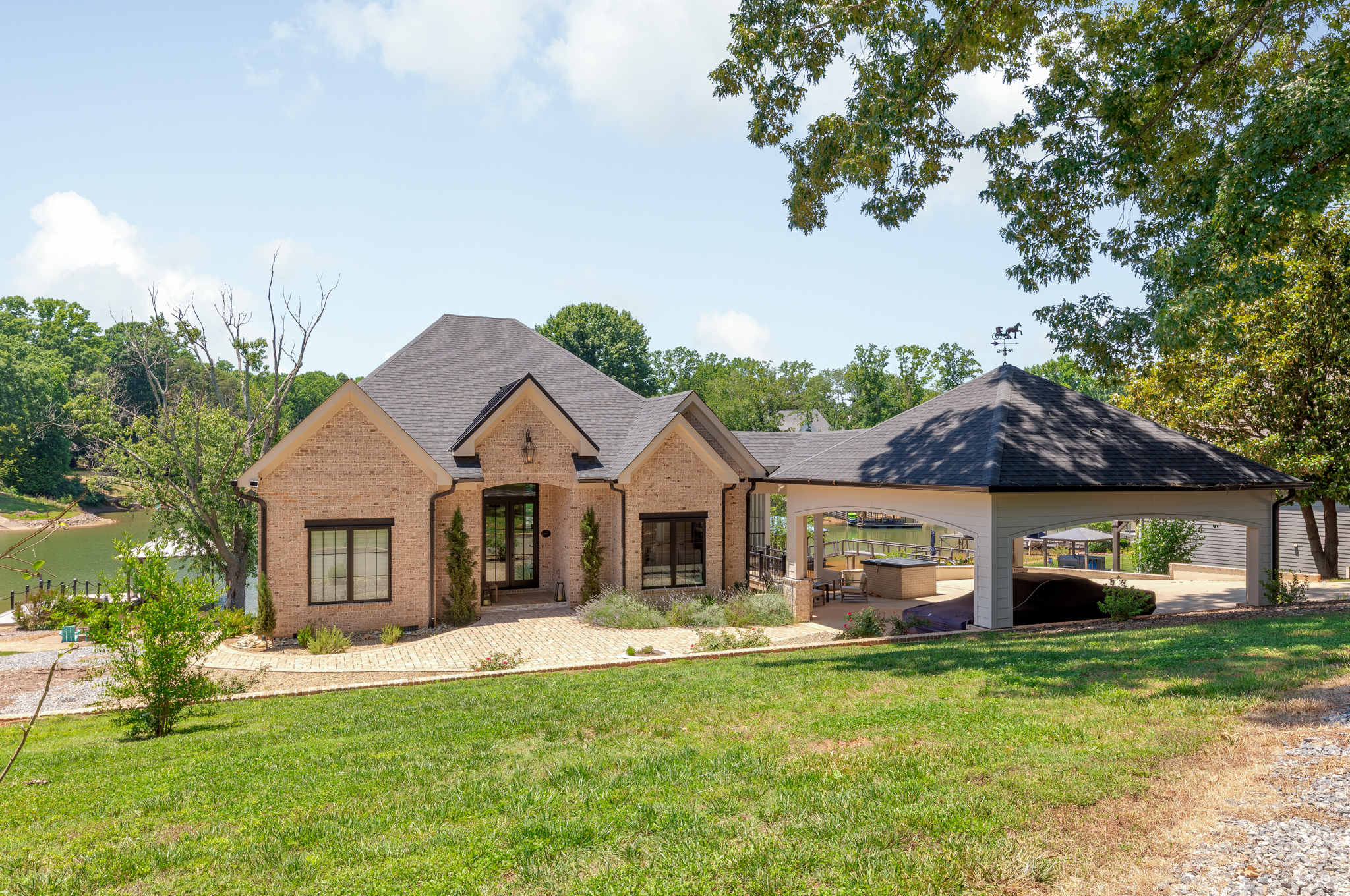 445 Sundown Road, Mooresville, NC 28117 waterfront luxury property on Lake Norman