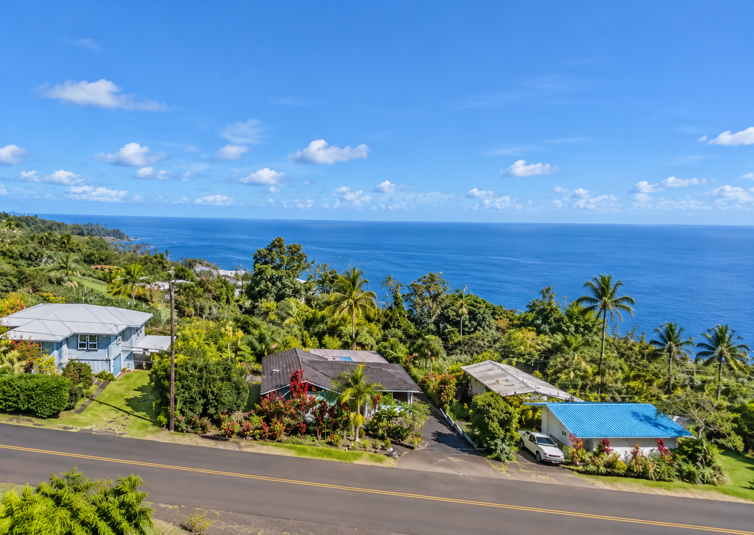 Residential neighborhood view in Hilo, Hawaiʻi