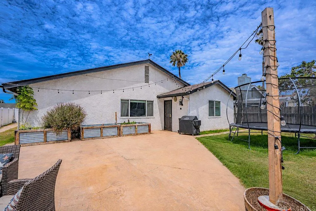 1165 E Ln, Imperial Beach, CA 91932, property photo 4 of 19