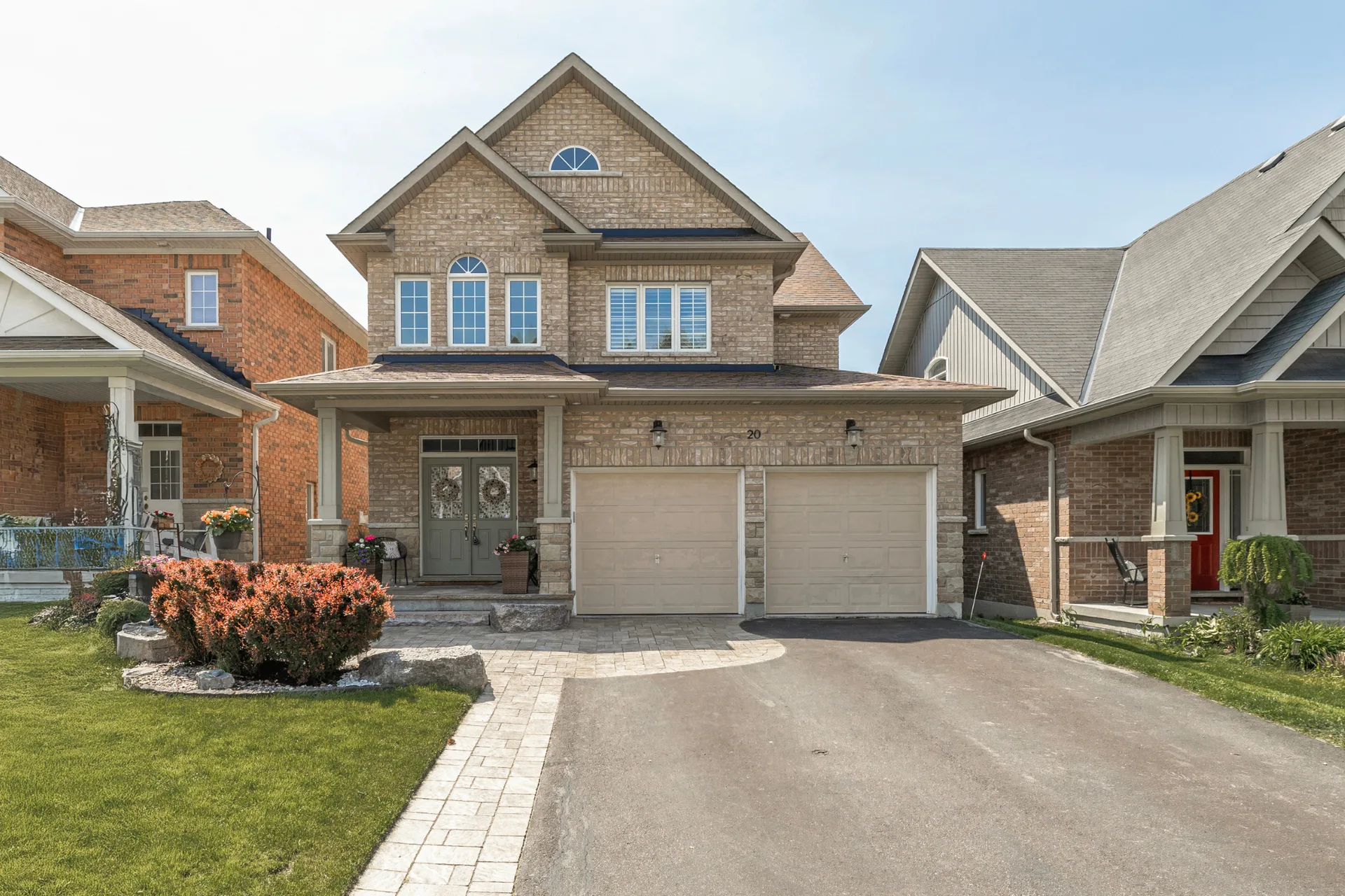 Sold property at 20 Don Rose Blvd in Mount Albert — East Gwillimbury