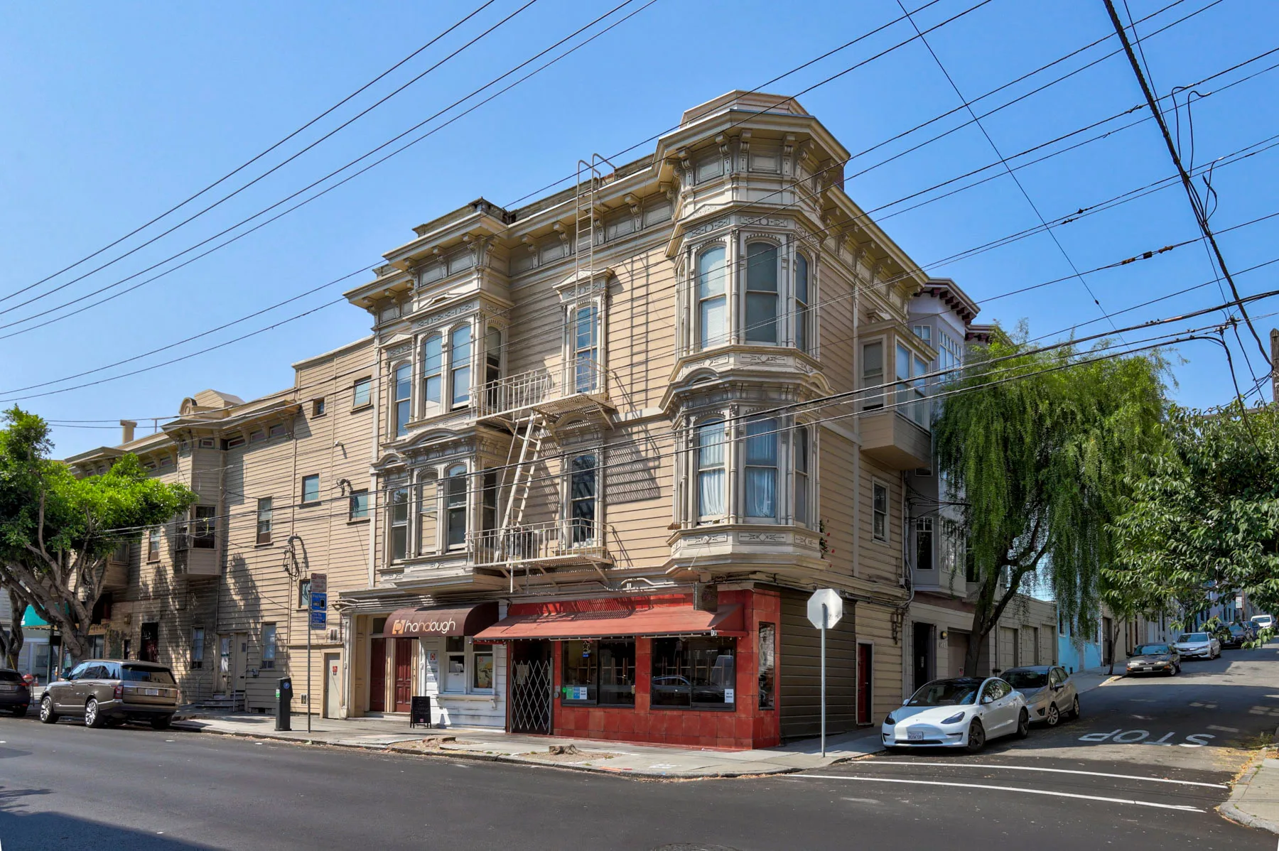 Corner mixed-use building at 501-503 and 505-511 Laguna Street, Hayes Valley, San Francisco