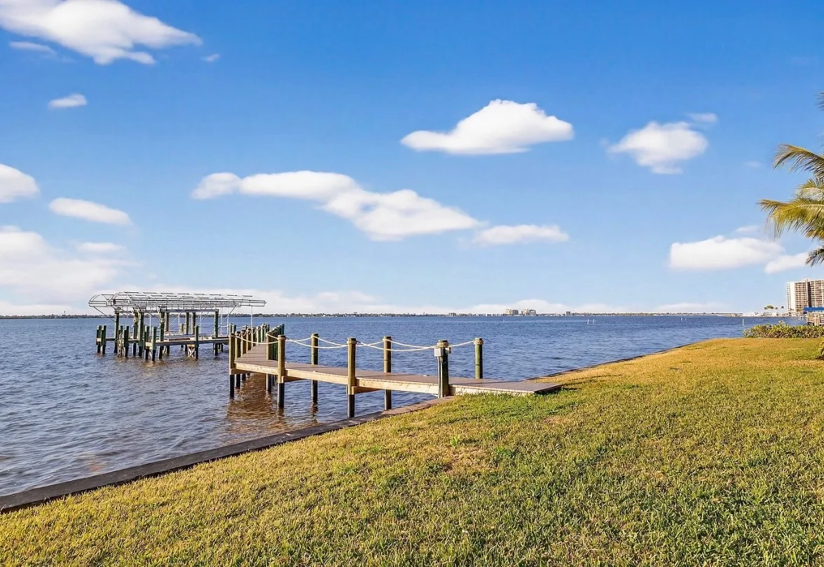 Open House: Waterfront Living on McGregor Blvd, Fort Myers — Sunday, July 12