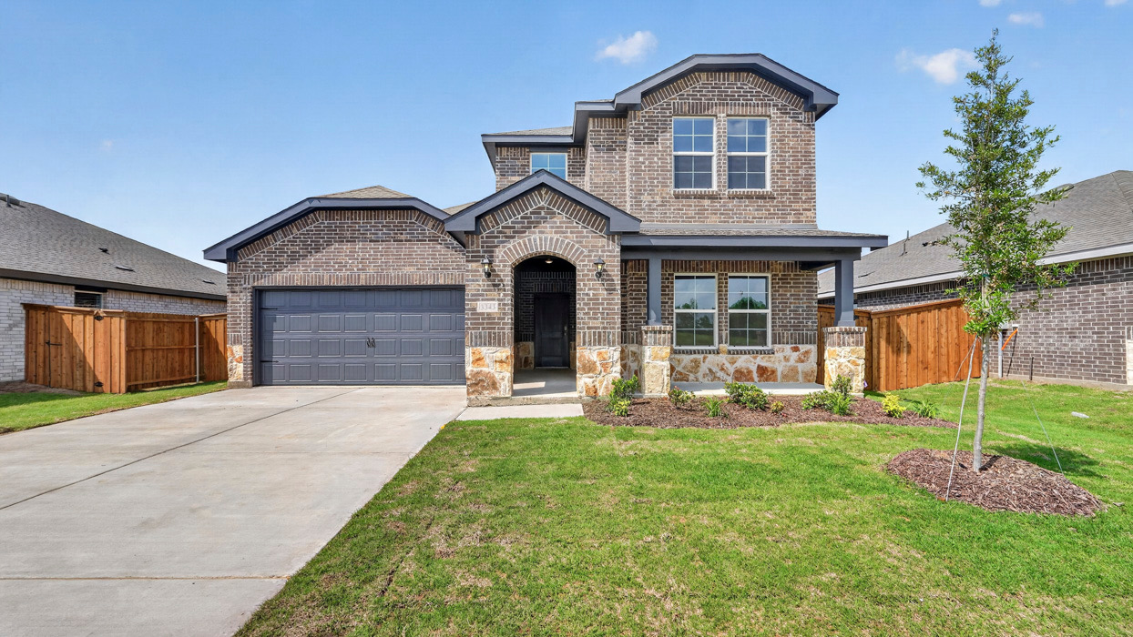 Completed new construction home exterior in Forestbrook Estates, Paris, Texas