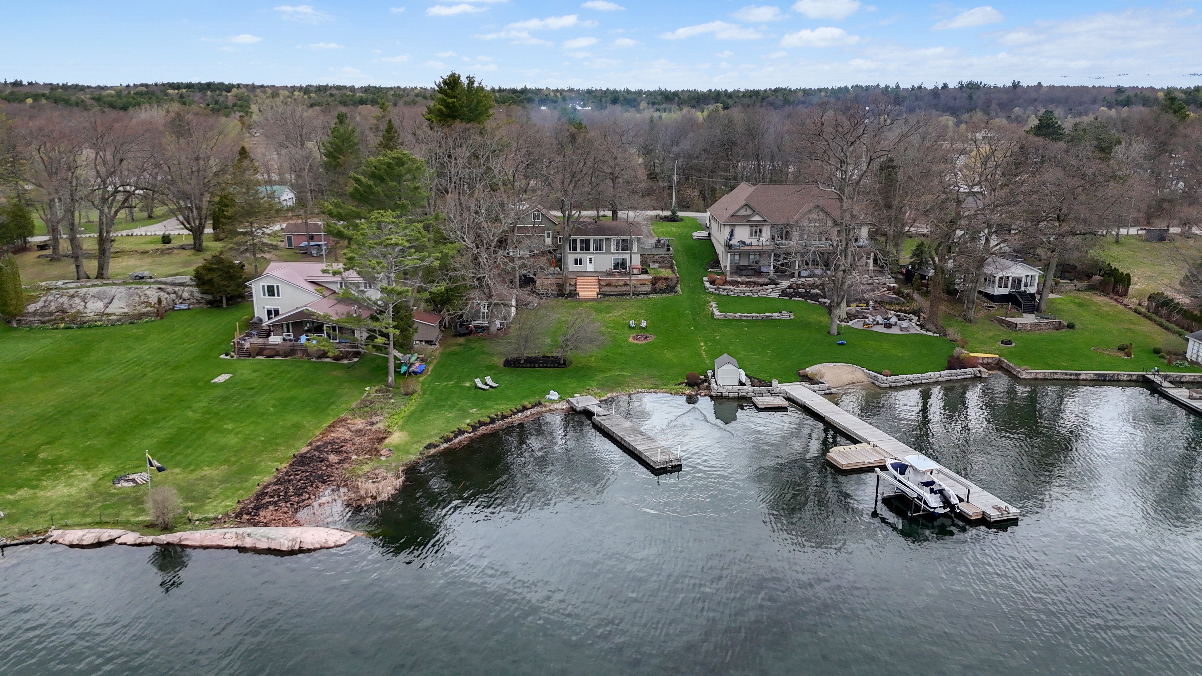 59 Kerry Point Road - Waterfront Home in Leeds & the Thousand Islands
