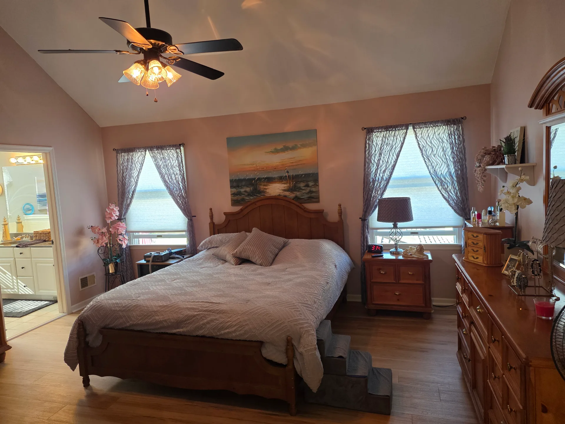 Primary bedroom suite with vaulted ceilings at 1906 Grouse Court, Forks Township PA