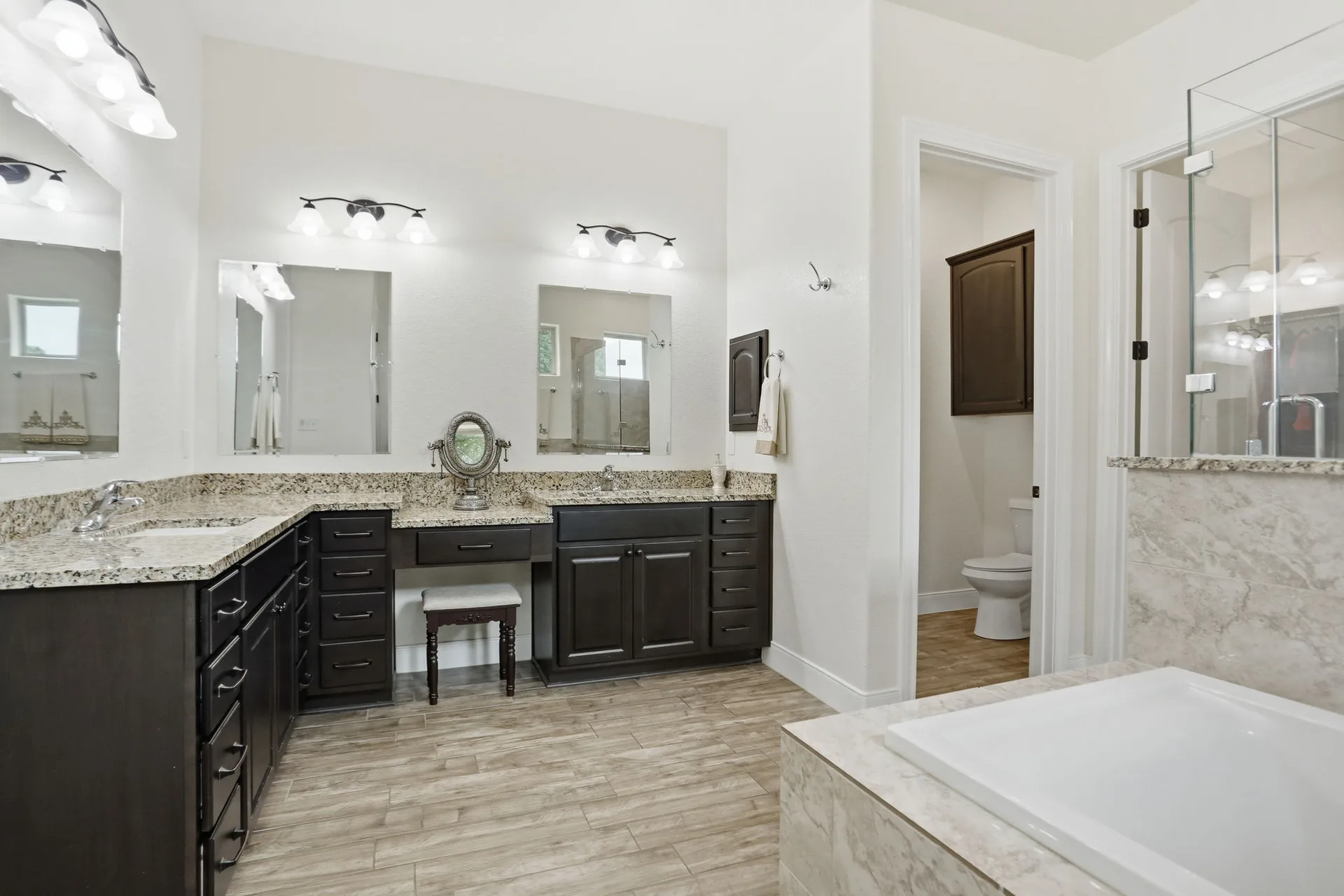 Primary bath with soaking tub