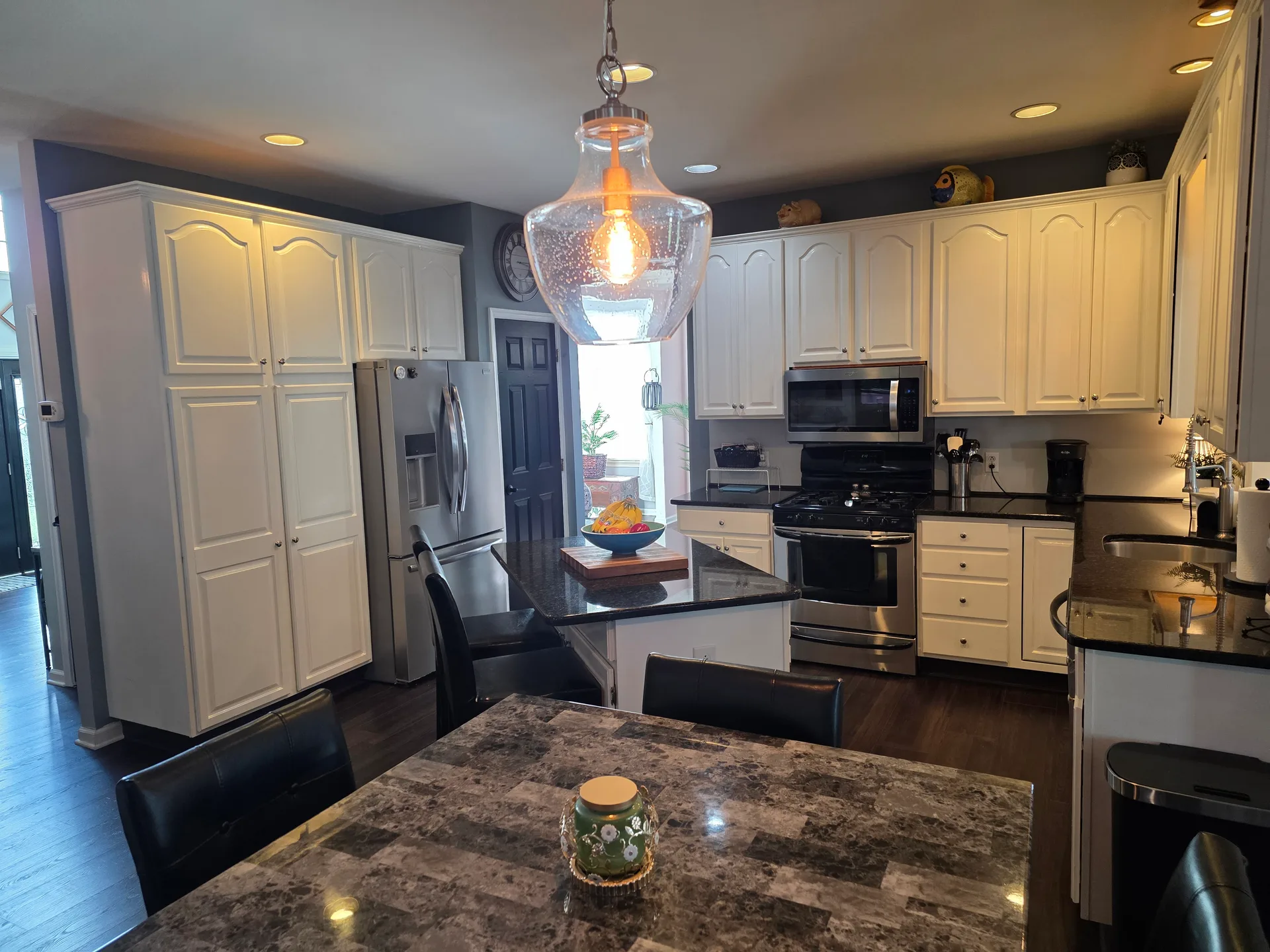 Eat-in kitchen with center island at 1906 Grouse Court, Forks Township PA