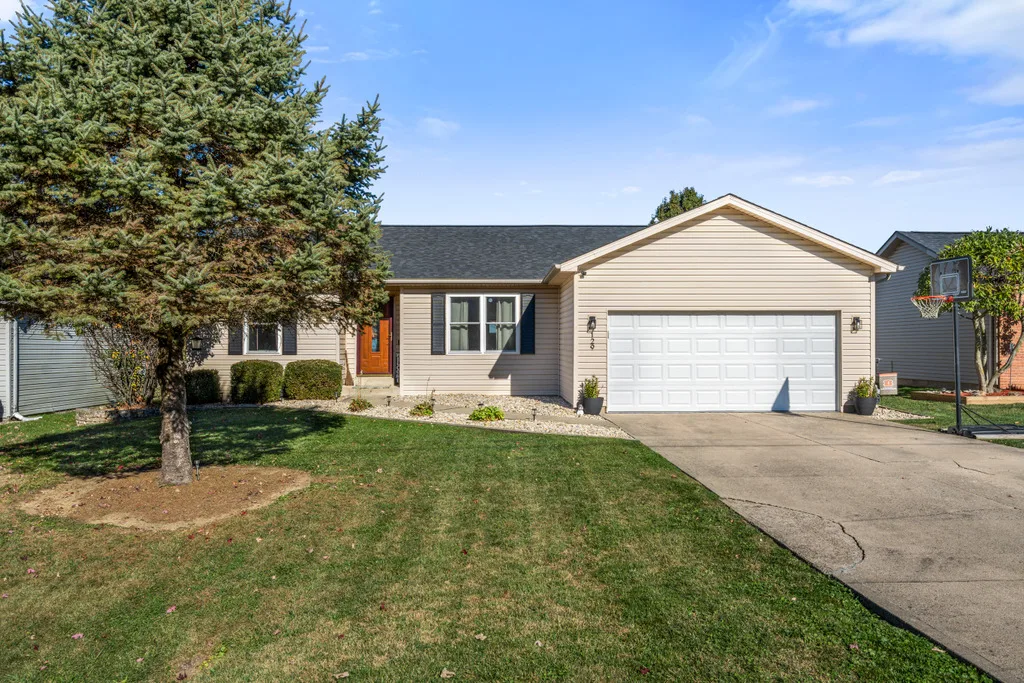 Front exterior of the modern ranch home at 129 Kentucky Avenue in Wilmington, Ohio